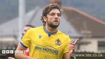 Barry extend perfect start as Haverfordwest finally score