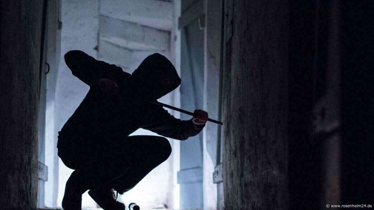 Einbruch in Freibad Grafing: Unbekannte stehlen Geldtresor