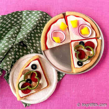 Felt Play Pizza