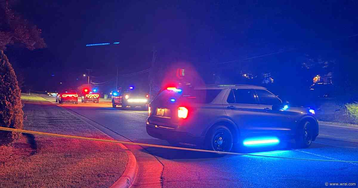 Serious vehicle crash closes part of Garret Road in Durham