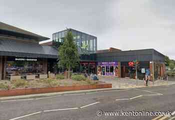 Man in 30s dies at shopping centre
