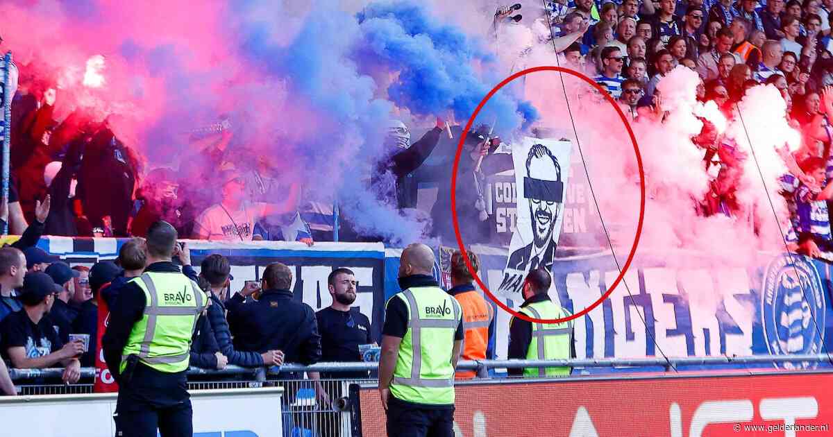 Al vier wedstrijden van De Graafschap geen spandoek ‘Mark B.’ op tribune: ‘Supporters hebben het zelf weggehaald’