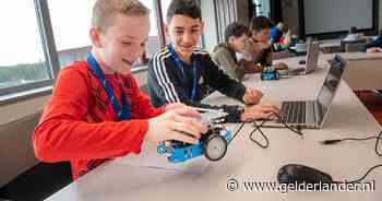 Kinderen leren programmeren met robotvrienden bij Zoomerij Oosterbeek