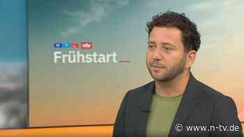 Kritik an Auftritt ohne Publikum: Banaszak: "Merz macht Wahlkampf ohne Wähler"