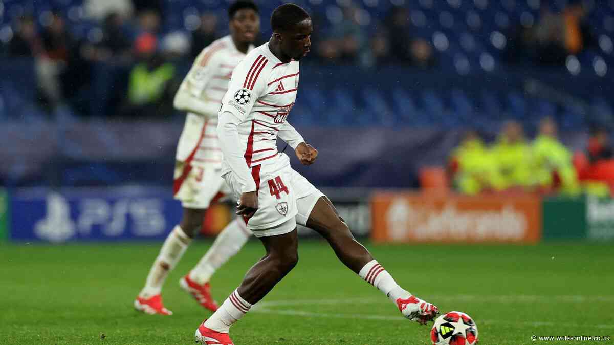 Swansea City target arrives at club but 'difficult' deal hangs in balance