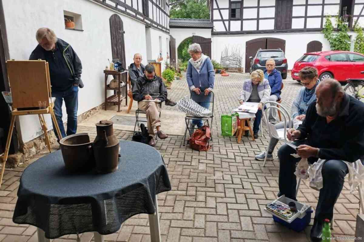Langenhessenerin ist erneut Gastgeberin für „Kunst im Hof“