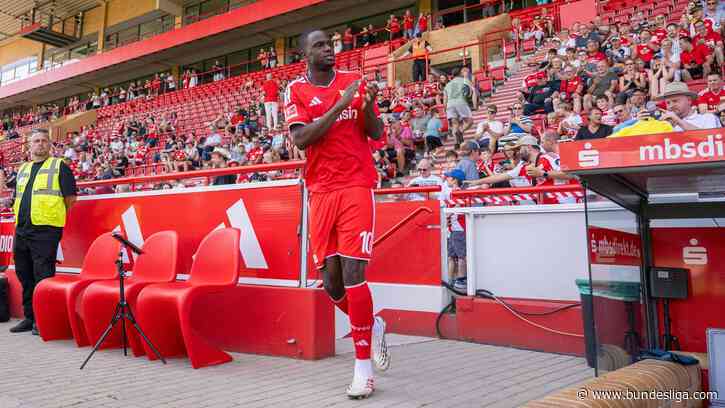 Ilyas Ansah wechselt in die Premier League