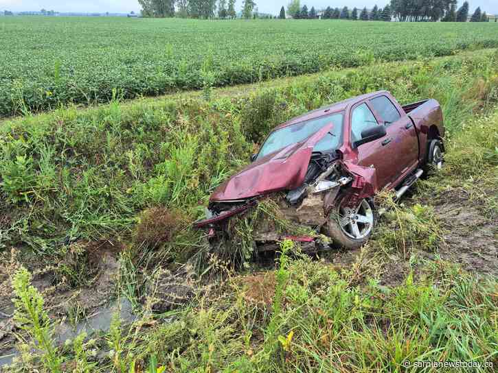 Lambton OPP search for driver involved in abandoned truck crash