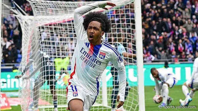 Lyon winger Fofana set for £30m Sunderland move