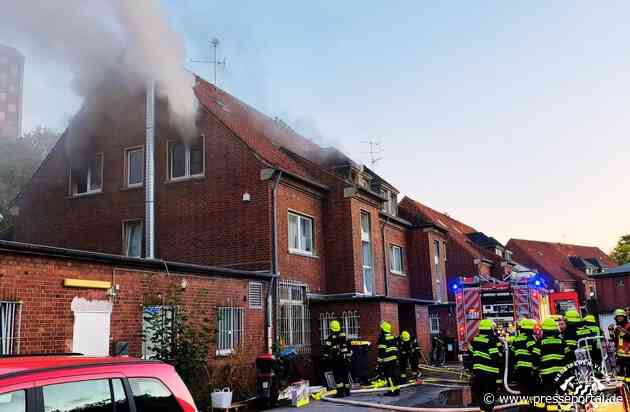 FW Neukirchen-Vluyn: Wohnungsbrand an der Ernst-Moritz-Arndt-Straße, zwei Verletzte, rund 50 Einsatzkräfte