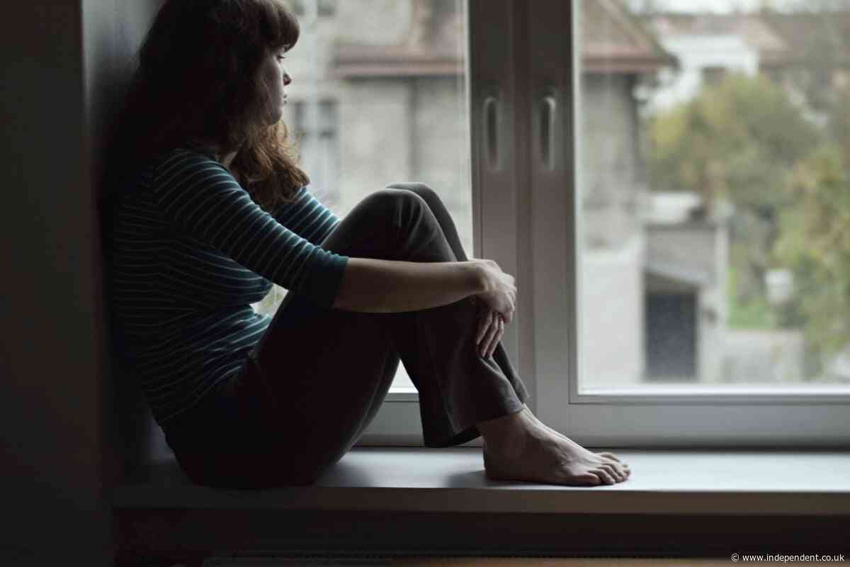 Young people five times more likely to have no friends than a decade ago, experts find