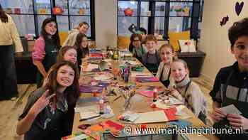 Kinderen ontwerpen mee aan nieuwe Hallmark-kaartencollectie voor Kinderpostzegels