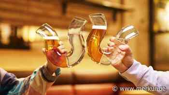 Bier trinken: Dieses clevere Glas kippt um, wenn man zu wenig Wasser trinkt