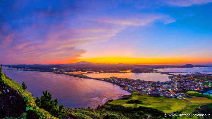 “Ci sono stati molti omicidi e persone scomparse. Ma tutti continuano a tacere su tutto”: sparizioni inquietanti e segreti insabbiati dalla polizia, quello che sta succedendo sull’isola di Jeju sembra una serie Netflix