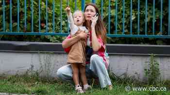 Russian air attacks kill 12 in Kyiv region on 6th day of strikes