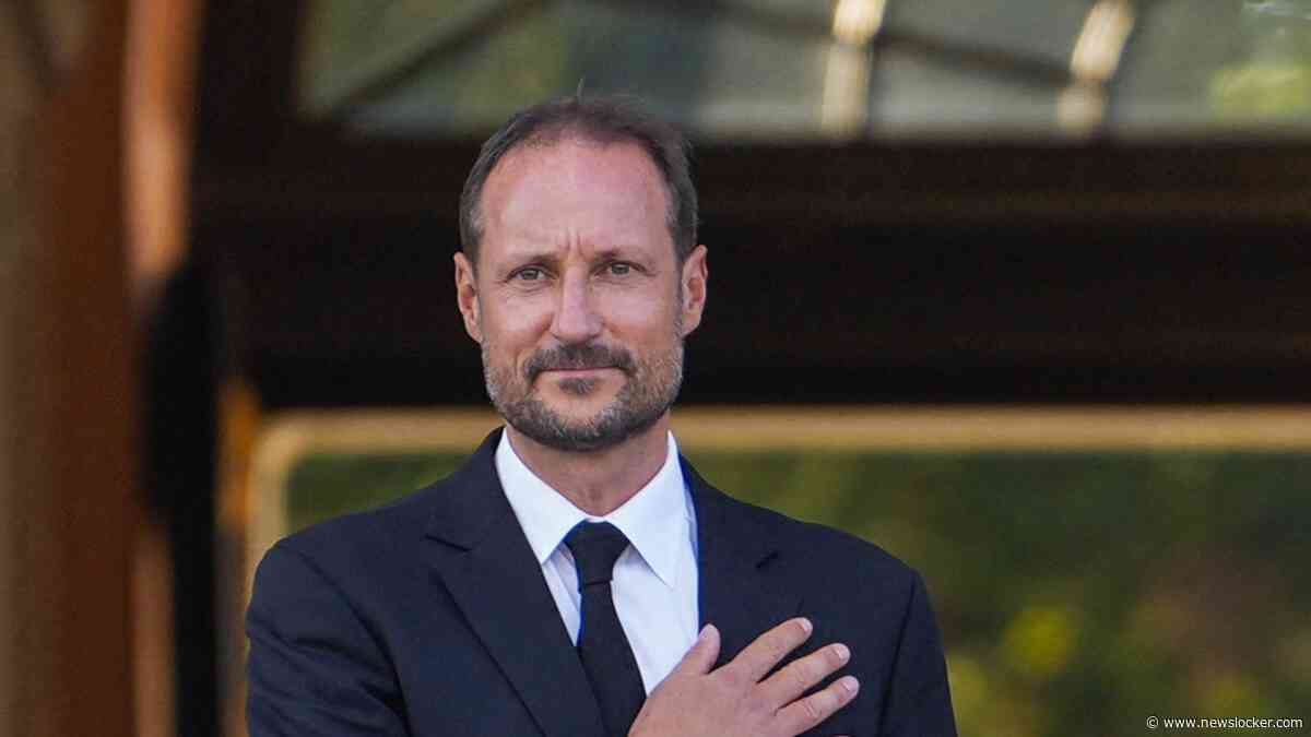 Haralds zoon Haakon beëdigd als koning van Noorwegen, Mette-Marit afwezig door longcomplicaties
