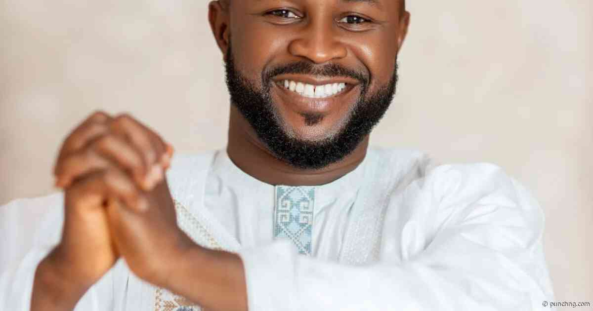 2027: Oyo APC Rep aspirant sheaths sword, pledges support for party