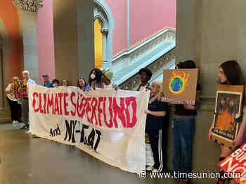Judge strikes down New York's Climate Change Superfund Act