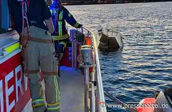 FW Konstanz: Gekentertes Segelboot im Konstanzer Trichter