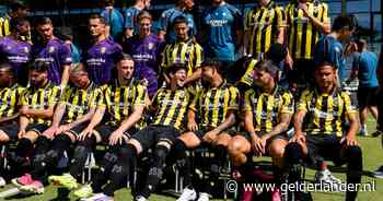 ‘Hoe gaat het écht met je?’ – Een simpele vraag die de supporters van Vitesse naar elkaar om laat zien