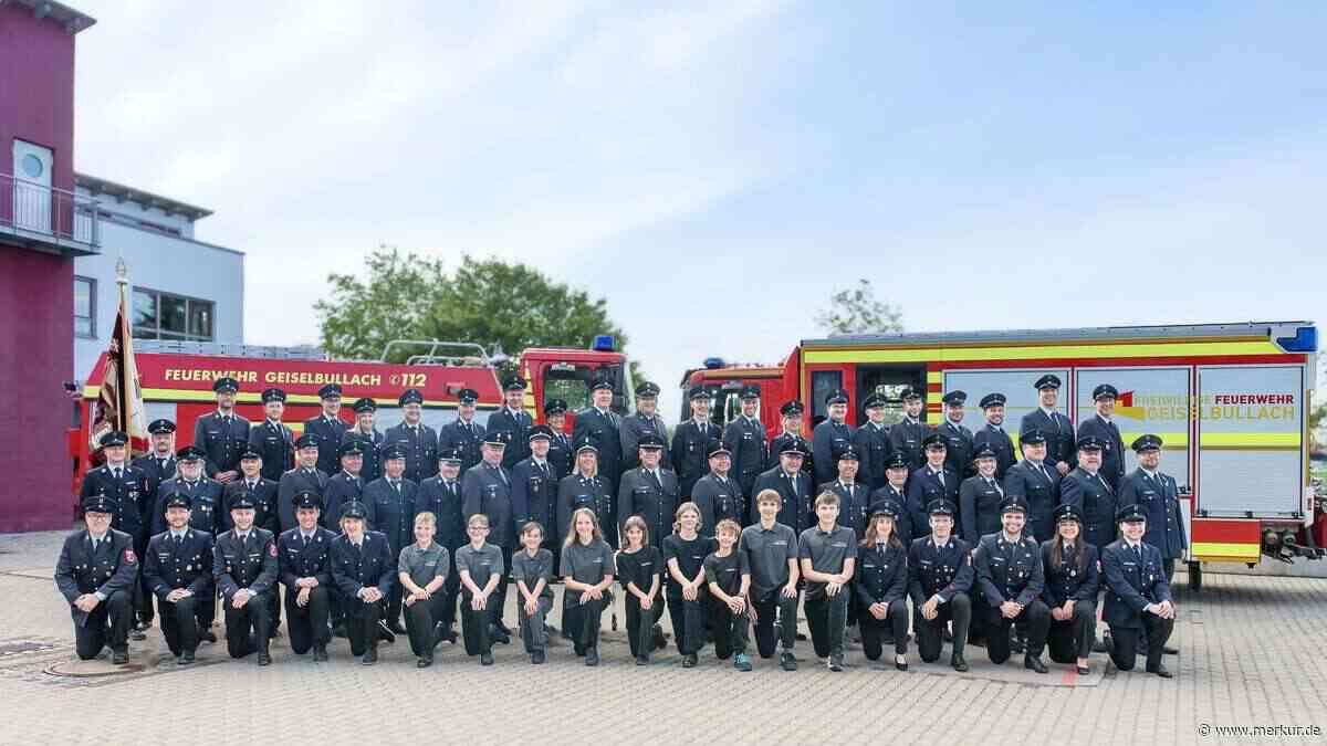 Feuerwehr Geiselbullach feiert Jubiläum – früher rückte sie mit dem Bulldog aus