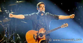 Phil Wickham Says He Still Battles the Feeling He Must ‘Prove’ He’s Worthy of God’s Love
