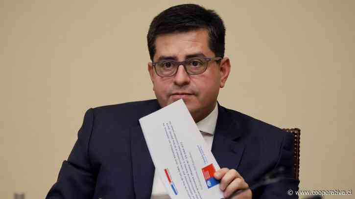 Pese a negativa de Kast, senador Araya pide retirar la "muy mala reforma" de seguridad
