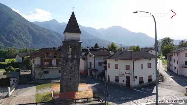 Quinis, il paese che sta sprofondando: case inclinate e campanile pendente. “Nessuno prende provvedimenti”