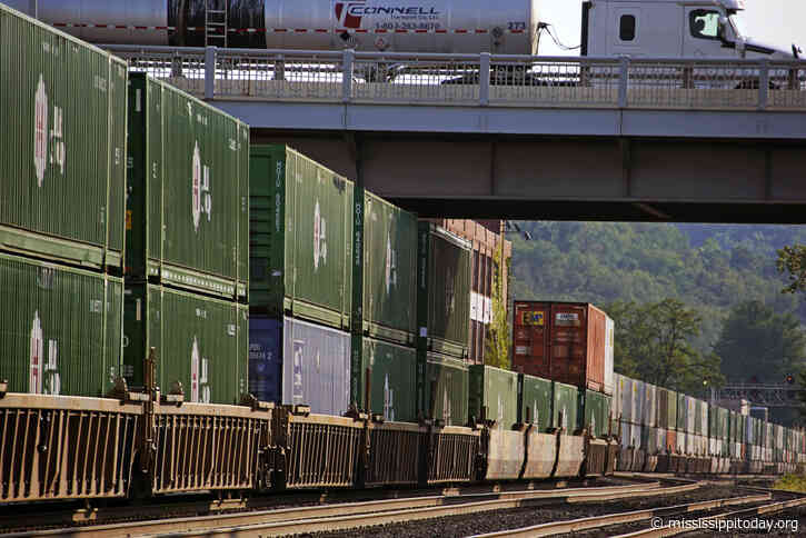 Sen. Younger: Railroad merger is bad for Mississippi and bad for America