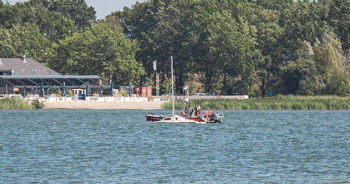 Zeilboot maakt water op Wolderwijd, vijf boten schieten te hulp