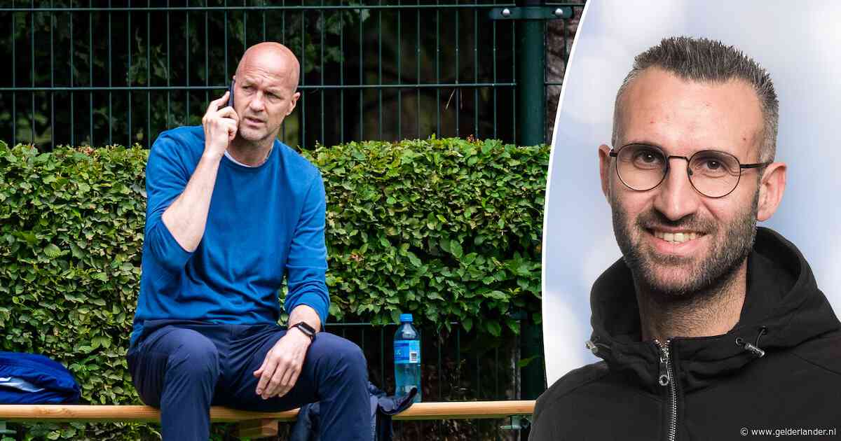 Het bomvolle leven van een transferjournalist: ‘Soms pleeg ik veertig à vijftig belletjes per dag’