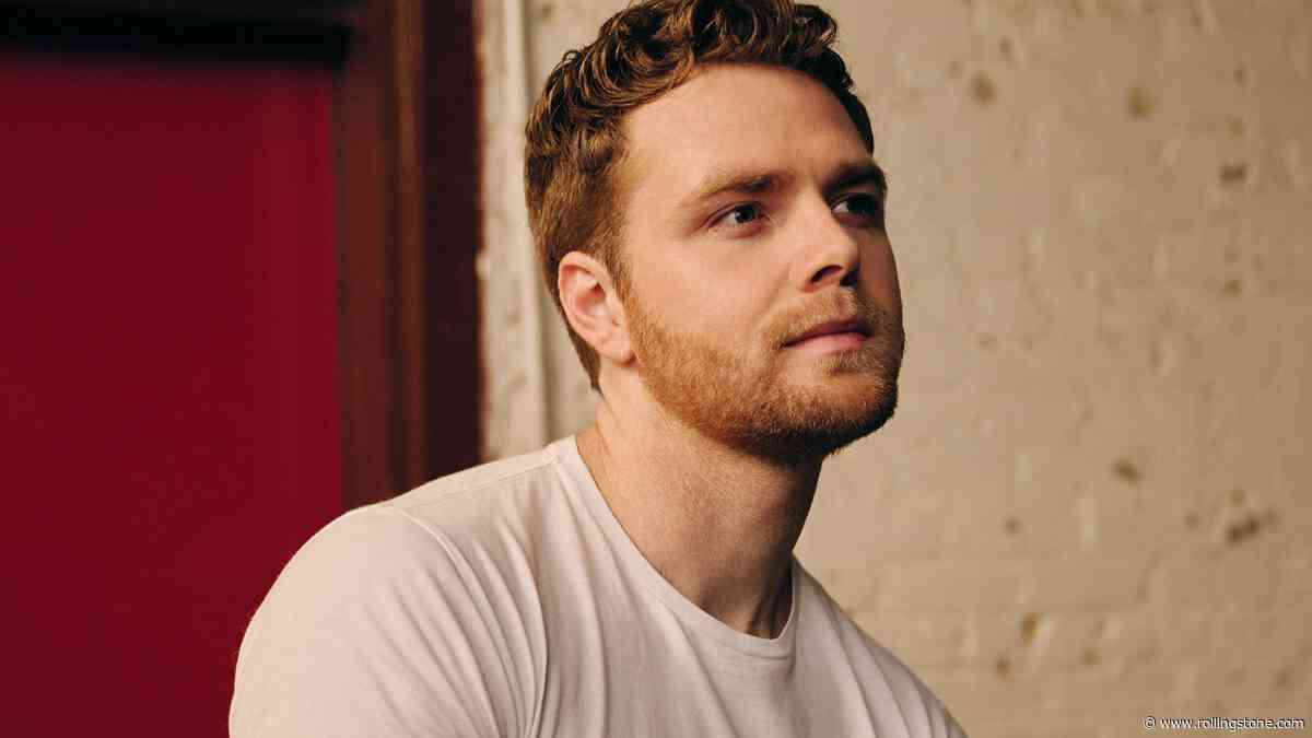 Alex Warren Is Kindly and Earnest Enough to Make You Root For Him