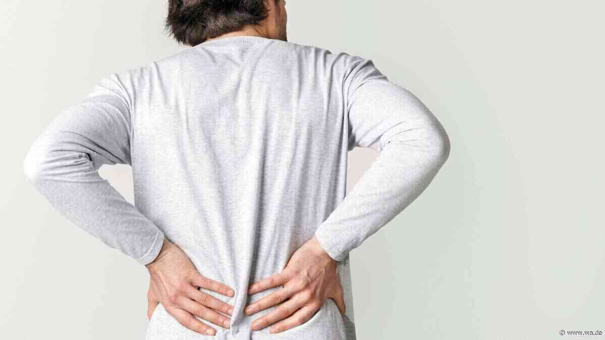 Rückenschmerzen durch Stress: Wie die Psyche Schmerzen beeinflusst