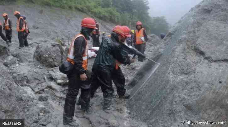 La carrera contrarreloj para rescatar a más de 600 obreros de hidroeléctricas atrapados en túneles tras la avalancha en Nepal y Tíbet