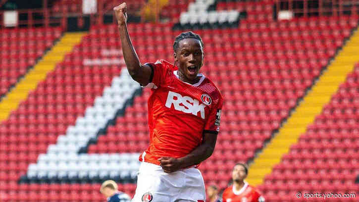 Charlton loan Fullah to MK Dons after signing new deal