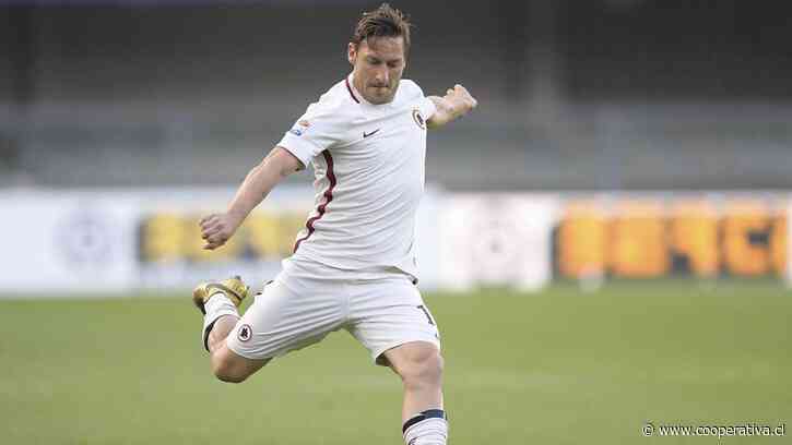 Francesco Totti se incorporó a club romano de baloncesto como asesor y consejero