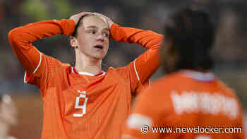 Drama Vivianne Miedema: Oranje-topschutster opnieuw geblesseerd geraakt aan haar knie