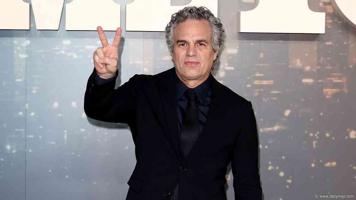 Mark Ruffalo defended by over 170 Jewish entertainment figures in open letter after being accused of 'antisemitic tropes'