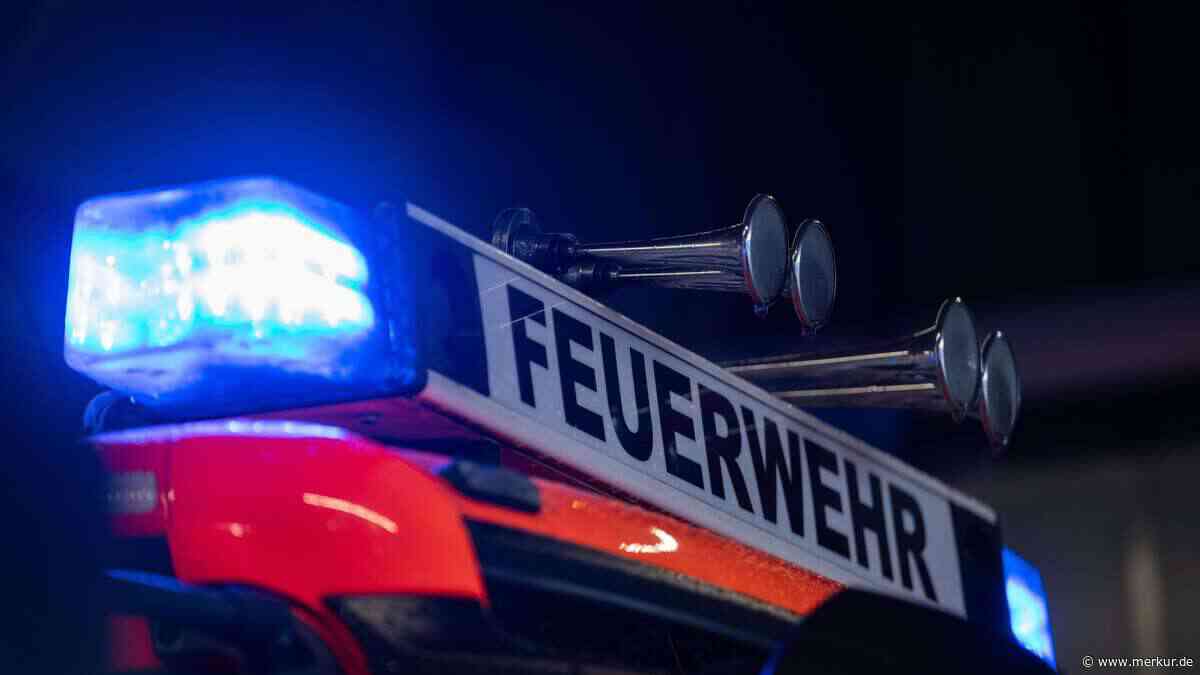 Zigaretten-Experiment endet in Flammen: 13-Jährige setzen Haus in Brand