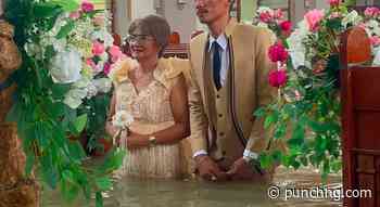 VIDEO: Philippine couple holds wedding in flooded church