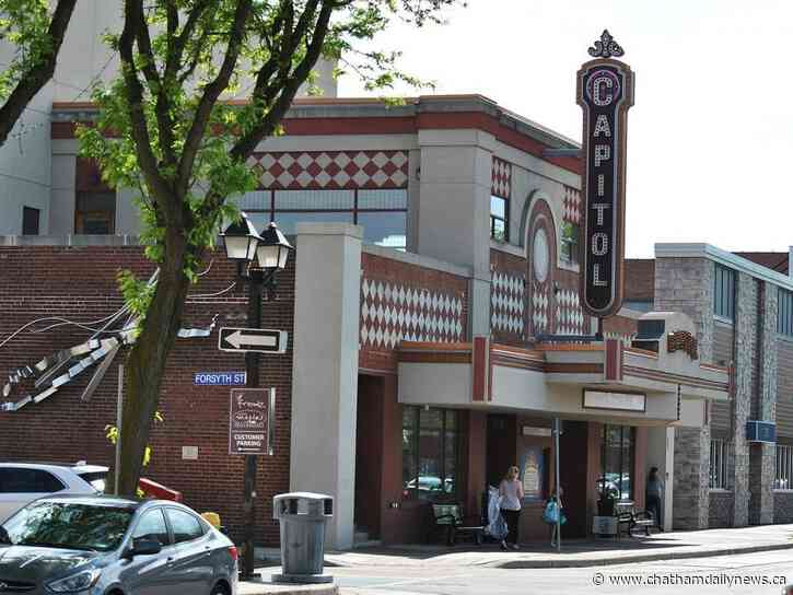 Chatham Capitol Theatre season to feature Tom Arnold, I Mother Earth and Tim Hicks