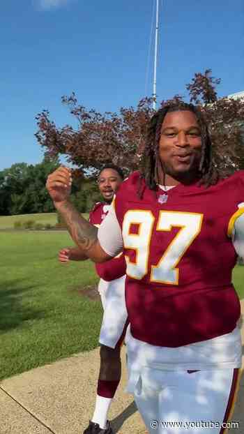 cheeeeeese 😀 #pictureday #NFL #football #shorts