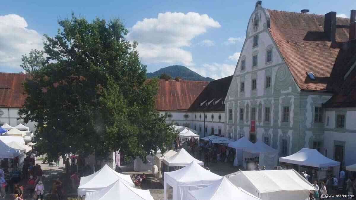 Textilmarkt wird 40: Von 10 Ausstellern auf Tapetentischen zu 150 Kunsthandwerkern