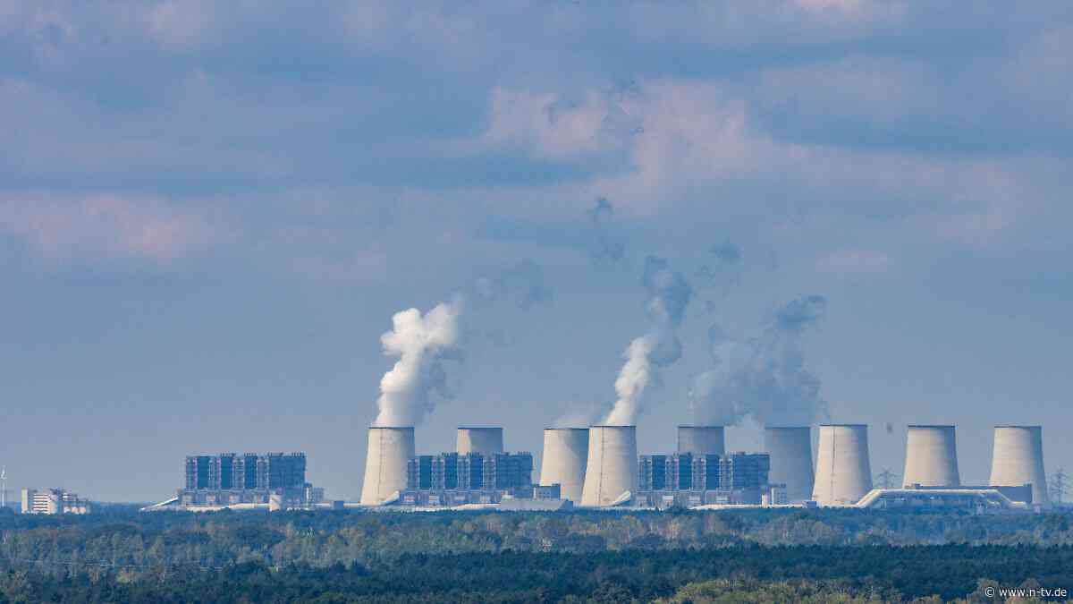 Kurzschluss an Spannungsleitung: Sabotage an Stromnetz - Sprengvorrichtungen an Brandenburger Umspannwerk