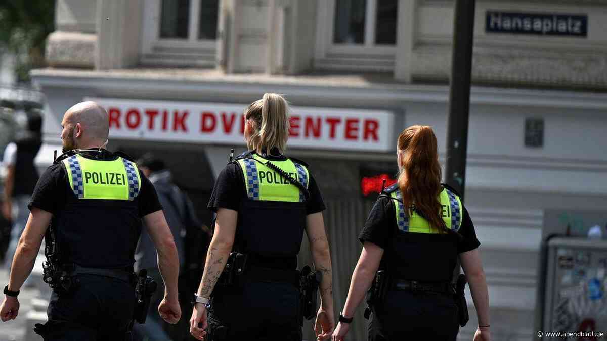 Druck auf Dealer in St. Georg: Zehntausende Aufenthaltsverbote und Platzverweise