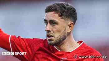 Bradford bring in Barnsley defender O'Keeffe