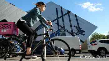 Ford government to begin ripping out, reconfiguring Toronto bike lanes following court of appeal ruling