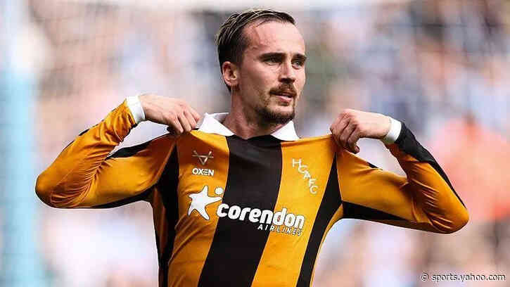 Birmingham sign Millar from Hull on loan