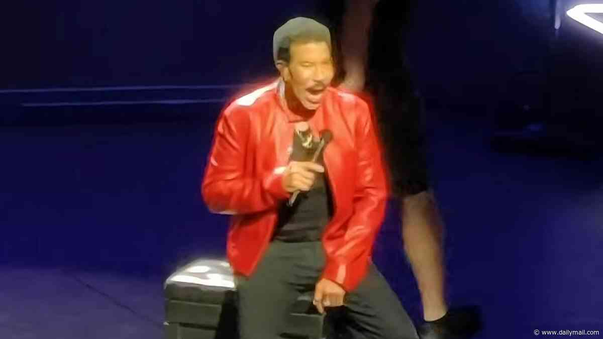 Lionel Richie appears out of breath and has to sit down before trip to hospital in newly surfaced concert clip