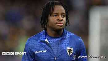 Charlton sign AFC Wimbledon winger Nkeng